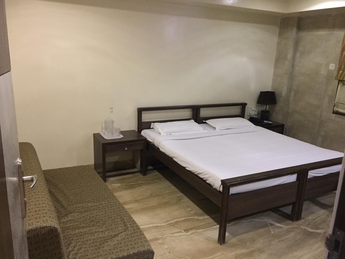 מומביי Haredia Hotel מראה חיצוני תמונה