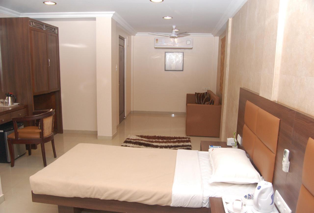 מומביי Haredia Hotel מראה חיצוני תמונה