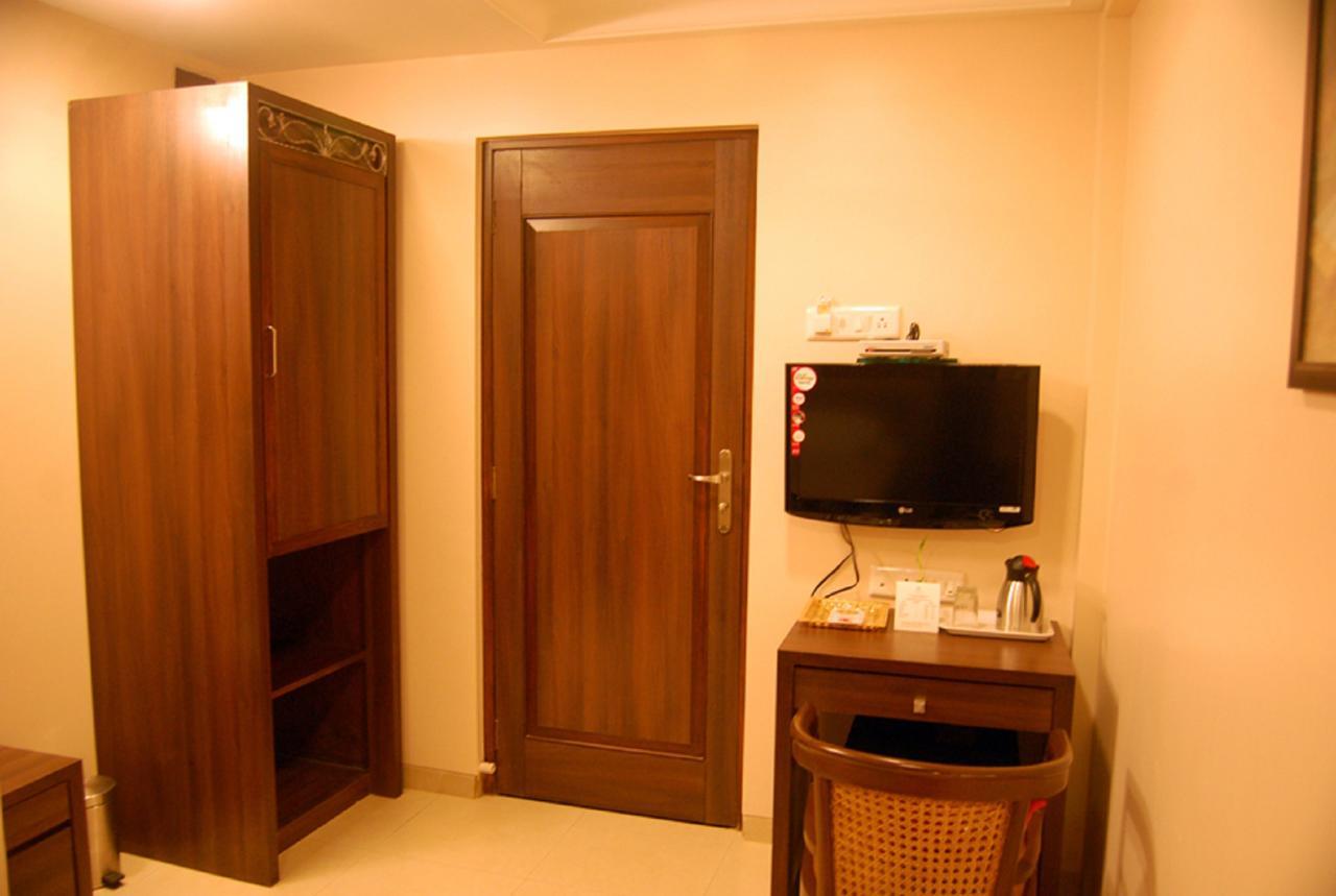 מומביי Haredia Hotel מראה חיצוני תמונה