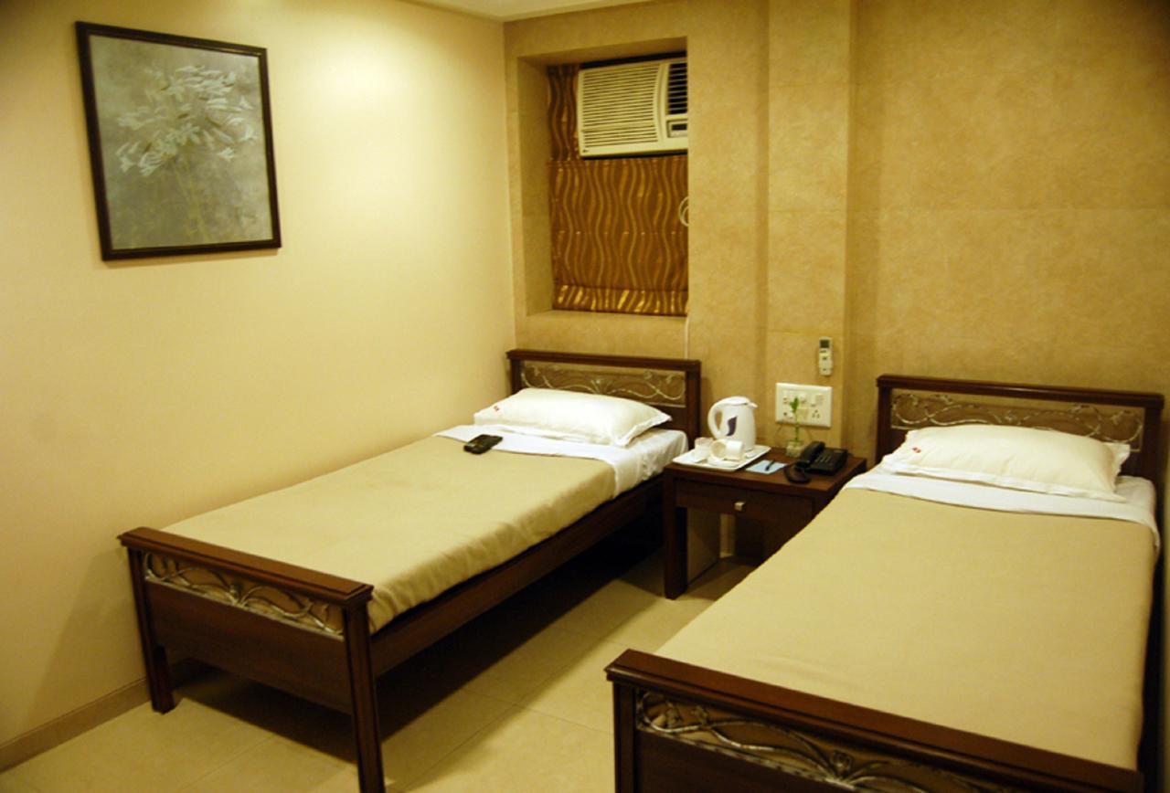 מומביי Haredia Hotel מראה חיצוני תמונה